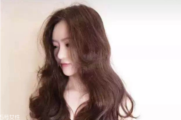 冬天頭發染什么顏色好看 冬天染發顏色大全圖片