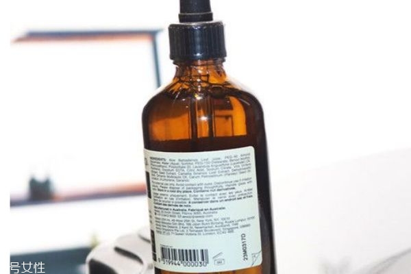 aesop伊索精華正確使用方法 伊索精華有油無油區別