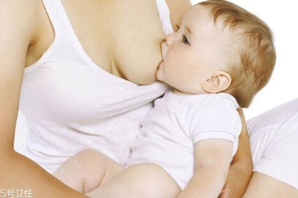 寶寶吃母乳的好處 母乳喂養對媽媽的好處