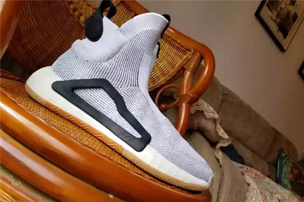 阿迪達斯n3xt l3v3l尺碼偏碼嗎 根據腳型來選