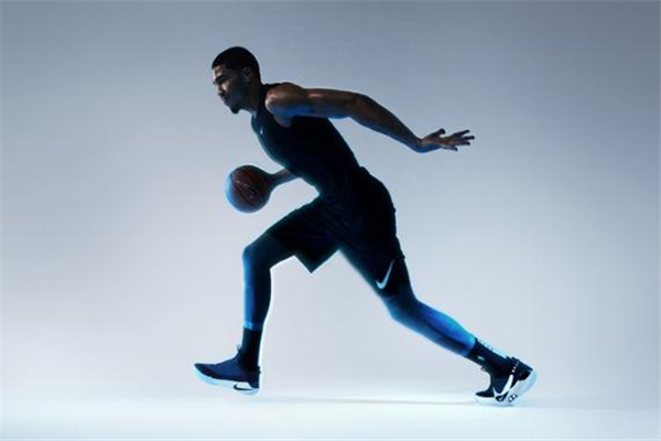 nike adapt bb什么時候發售 耐克首款自動系帶籃球鞋