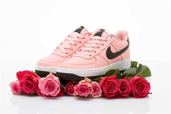 2019耐克air force 1情人節限定價格 性價比很高