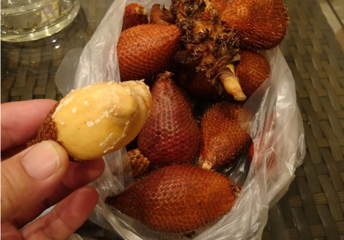 蛇皮果是什么季節成熟？蛇皮果是什么味道？