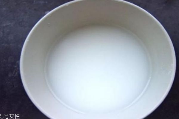 鍋貼和煎餃的區別 怎么煎餃子才香