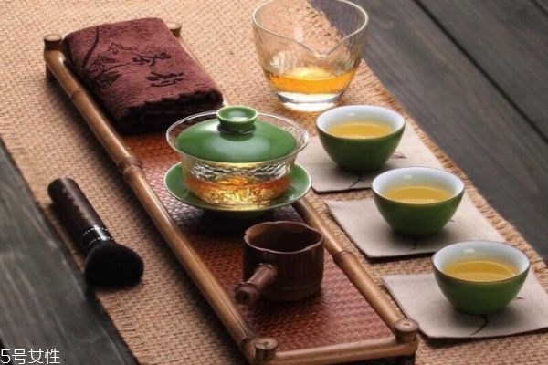 喝熟普洱茶有什么好處 普洱茶生與熟的區別