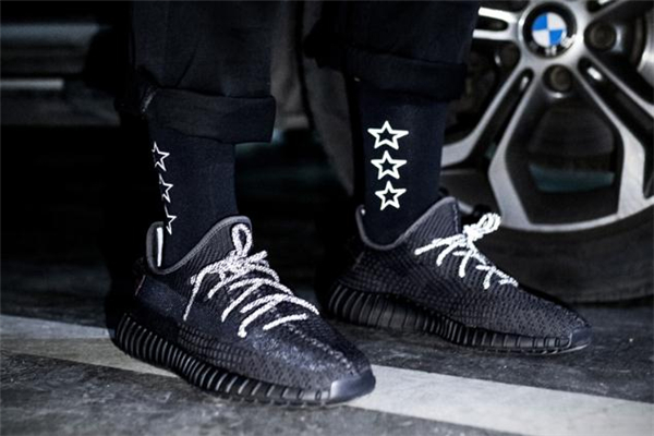 yeezy 350黑天使開箱測(cè)評(píng) 椰子350黑天使值得入手嗎