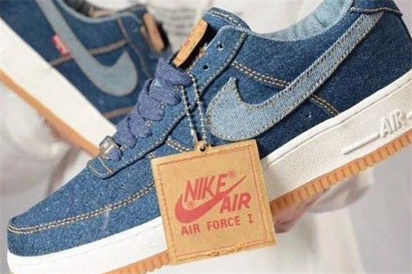 levis聯名nike air force 1發售時間 李維斯聯名空軍一號諜照