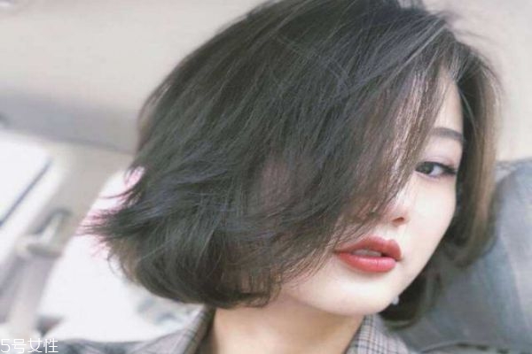 悶青色適合什么膚色 悶青色頭發弄什么發型好看