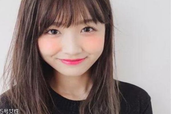 2019春夏發型趨勢 2019年中長發流行發型女