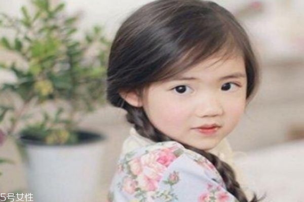 兒童女孩梳頭發的花樣 小女孩花式扎頭發步驟