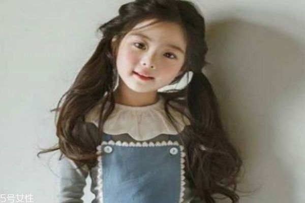 3歲寶寶短發簡單編發 小女孩可愛發型