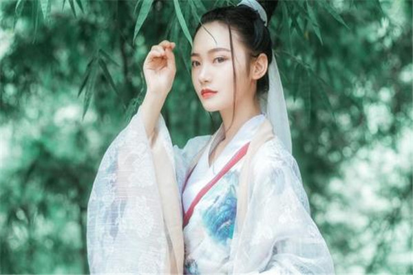 漢服是哪個(gè)朝代的 漢服的來歷