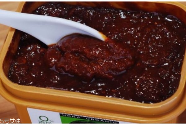 豆瓣醬有什么營養價值呢 豆瓣醬的主要成分是什么呢