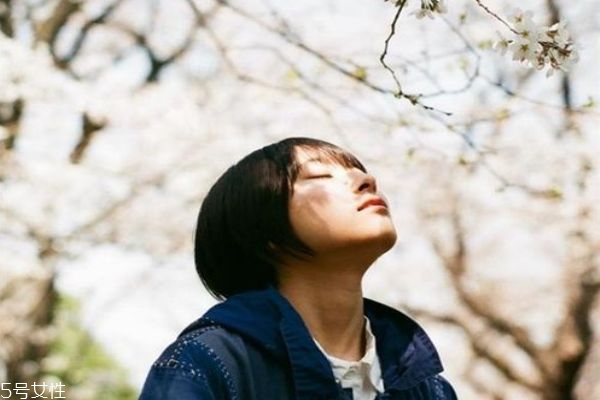鎖骨發怎么剪好看 今年流行的鎖骨發