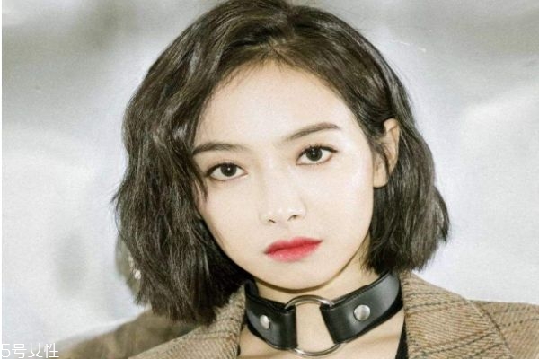 鎖骨發怎么剪好看 今年流行的鎖骨發