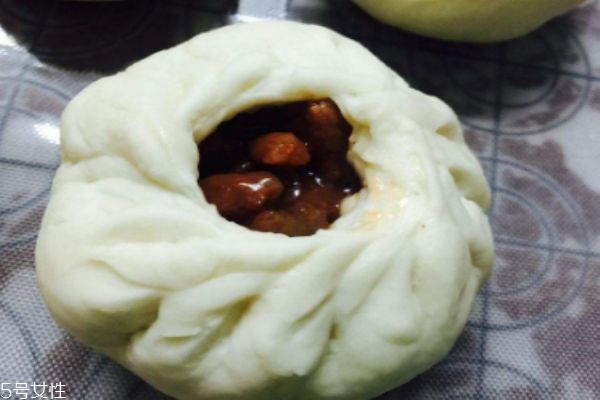 什么是叉燒包呢 叉燒包有什么營(yíng)養(yǎng)價(jià)值呢