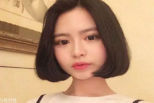 臉大什么發型顯臉小 臉大女生顯臉小的發型