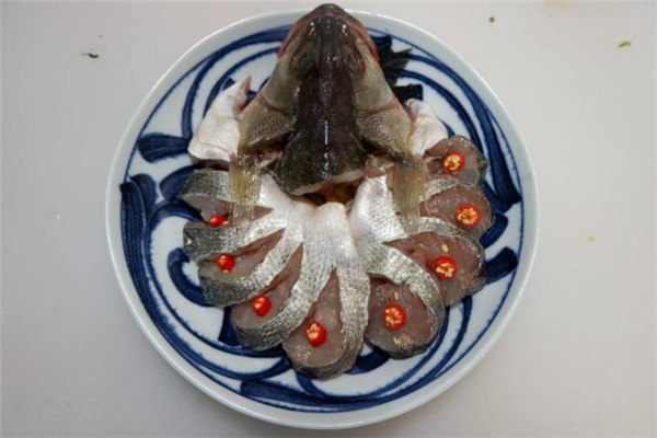 鱸魚和什么一起吃好 鱸魚和什么搭配最有營養