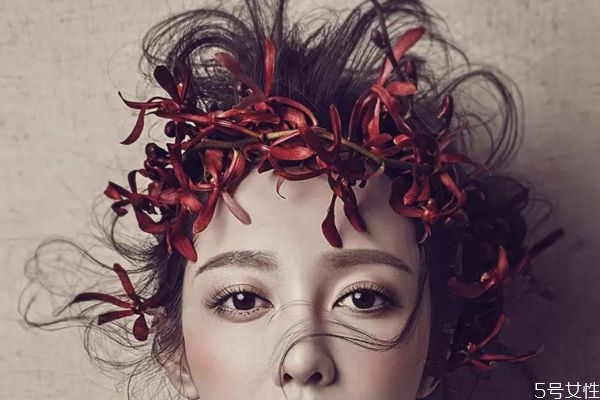 生活中比較傷害皮膚的習慣有什么呢 如何保養肌膚呢