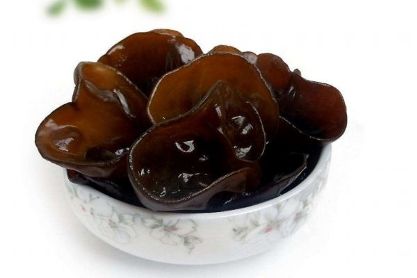 黑木耳的營養價值有什么呢 吃黑木耳有什么好處呢