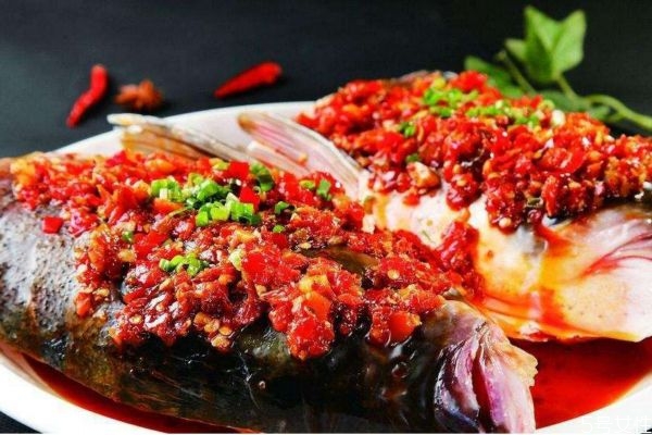 魚頭有什么營養價值呢 吃魚頭有什么好處呢