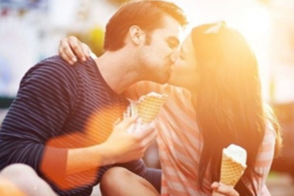 法式接吻是什么 法式接吻和普通接吻有什么區別