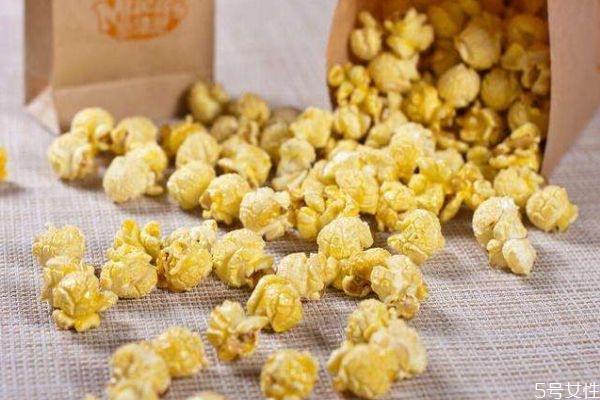 爆米花是怎么做的呢 爆米花有什么營養價值呢
