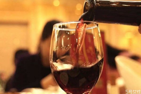 紅酒可以經常喝嗎 紅酒瓶怎么打開呢