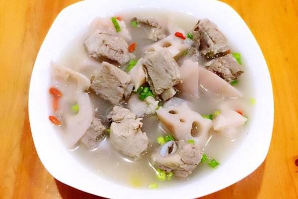 骨頭湯喝多了會痛風嗎 骨頭湯一次喝多少