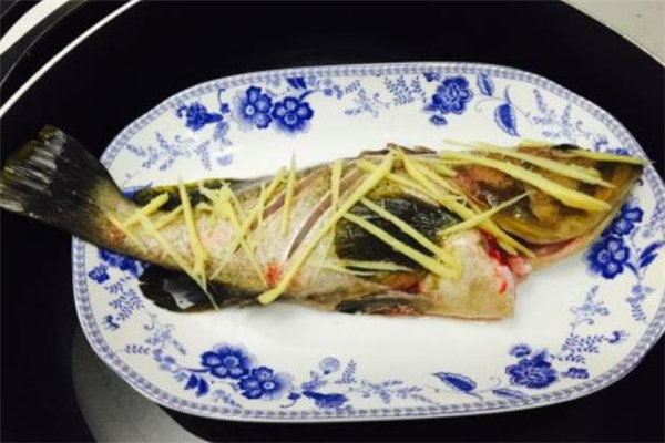 經期可以吃石斑魚嗎 產后可以吃石斑魚嗎