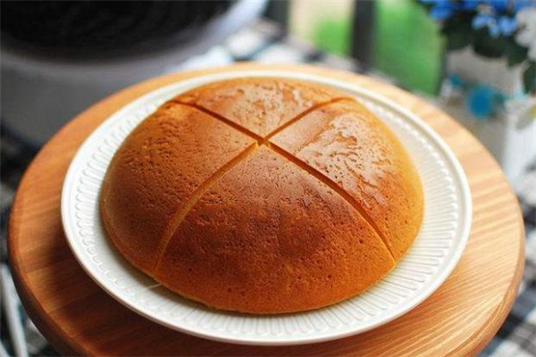 電飯煲蛋糕蛋清可以不打發嗎 電飯煲蛋糕蛋清打多久