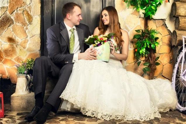 老婆和前任有聯系怎么處理 老婆和前任有聯系正常嗎