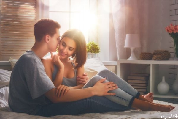 丈夫婚內出軌該怎么辦 挽回出軌男人的小技巧