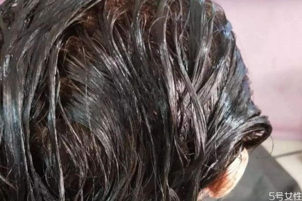 自己染頭發要注意什么 在家染發的主要事項
