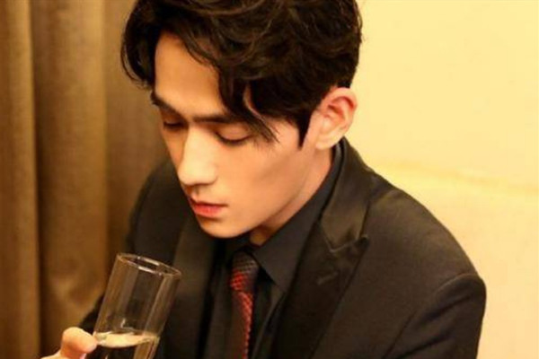 女生找男生復合的幾率高嗎 女生要主動找男生復合嗎