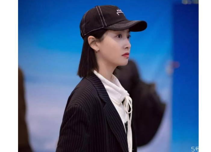 不同發型適合什么帽子 如何防止戴帽子把發型壓扁