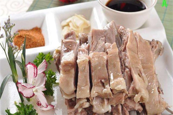 羊肉適合什么季節吃 羊肉在冬天吃有什么好處