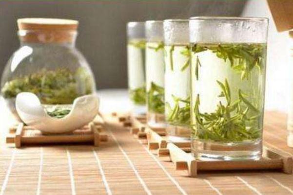 龍井茶是半發酵茶嗎 龍井茶要用多少度的水