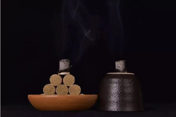 三伏灸要去正規的醫院做嗎 三伏灸去小診所可以嗎