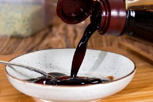老抽和醬油有什么區別 老抽可以腌制生肉嗎