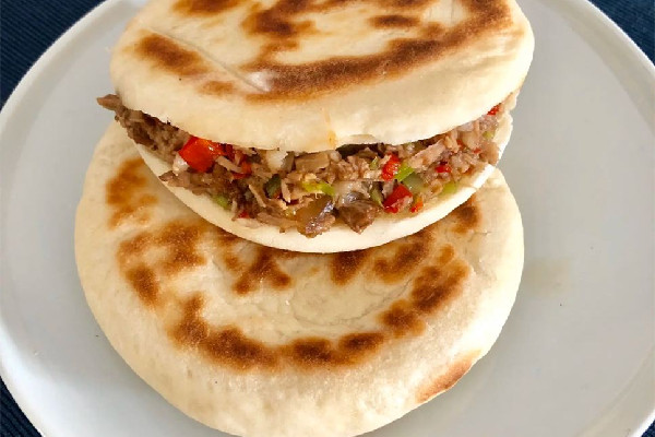 肉夾饃的餅是發面還是死面 肉夾饃餅用什么面粉好