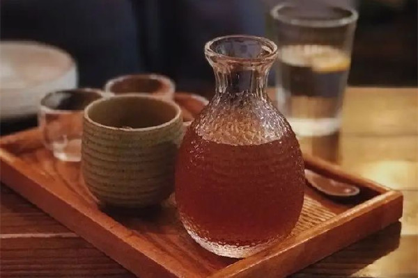 青梅酒適合什么季節喝 青梅酒可以冰鎮嗎