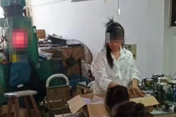 生4女被要求離婚女子:丈夫已搬走 夫妻離婚孩子的撫養權怎么判定