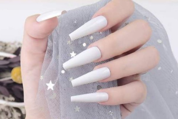 美甲亮油和封層的區別 美甲亮油有什么作用