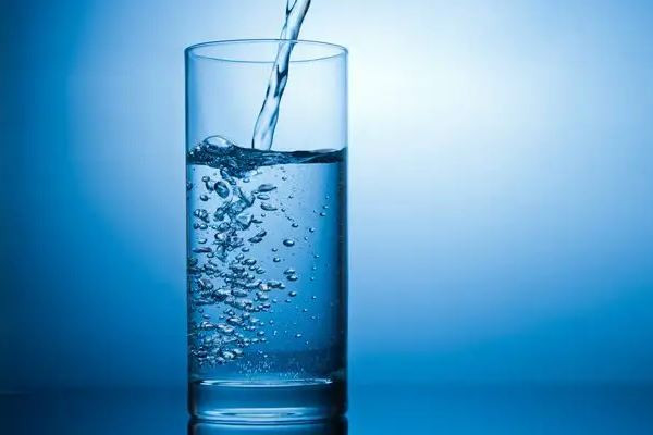 一新冠患者因過量飲水導致水中毒 感冒喝水有什么作用