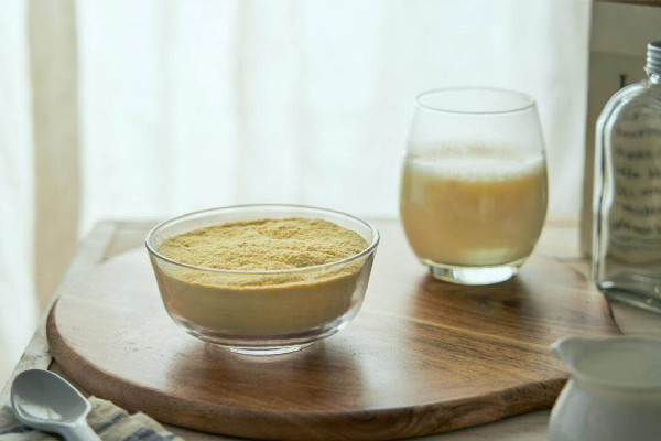 大豆蛋白粉和乳清蛋白粉的區別 大豆蛋白粉適合尿酸高的人吃嗎