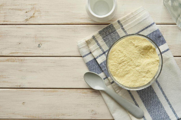 大豆蛋白粉和乳清蛋白粉的區別 大豆蛋白粉適合尿酸高的人吃嗎