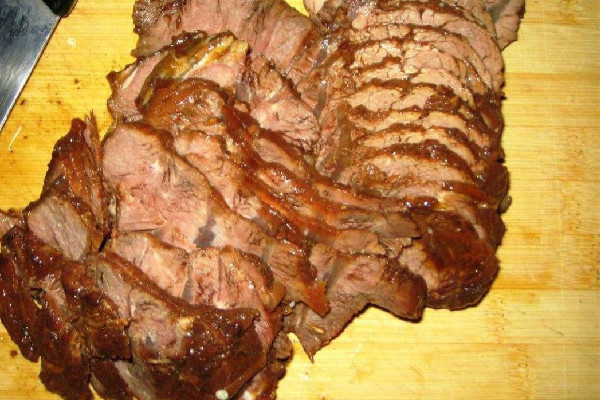 醬牛肉放什么調料最好 醬牛肉可以放花椒大料嗎