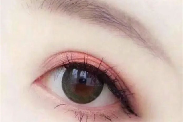 美瞳不開封可以保存多久 美瞳放久了結晶怎么辦