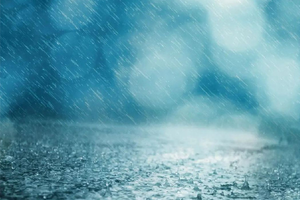 暴雨預警:10省區市將現大到暴雨 暴雨的降水量是多少毫米